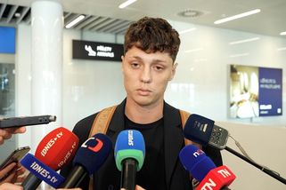 MS fotbal | Emotivní Krejčí po příletu: Kritika je zasloužená. Zklamání zažívám déle než jen po MS - Sport.cz